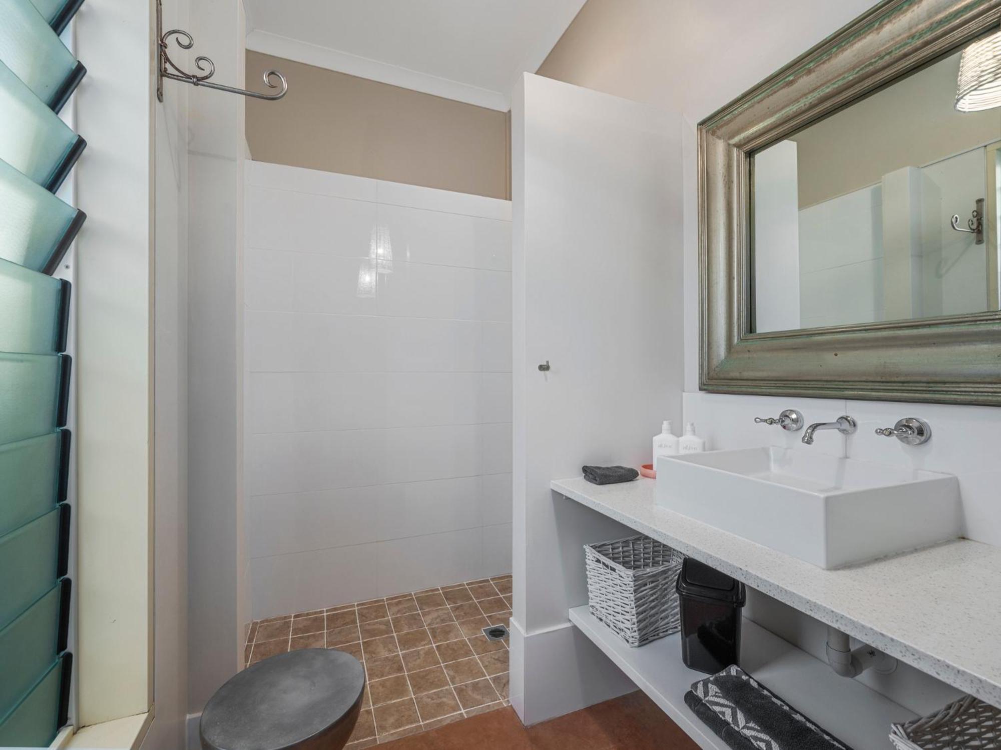 Shorebreak Studio Apartments Сапфир-Бич Экстерьер фото